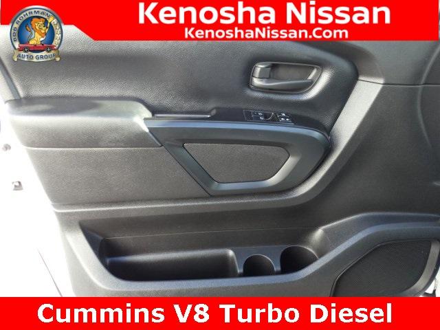 50366-3461-nissan-titanxd-2017-55017