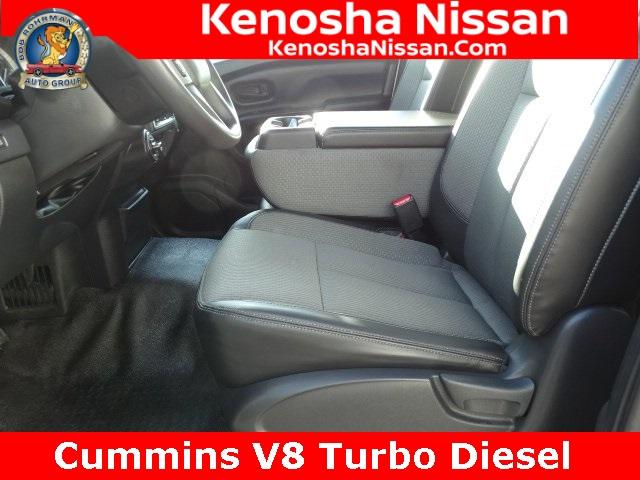 50368-3461-nissan-titanxd-2017-55017