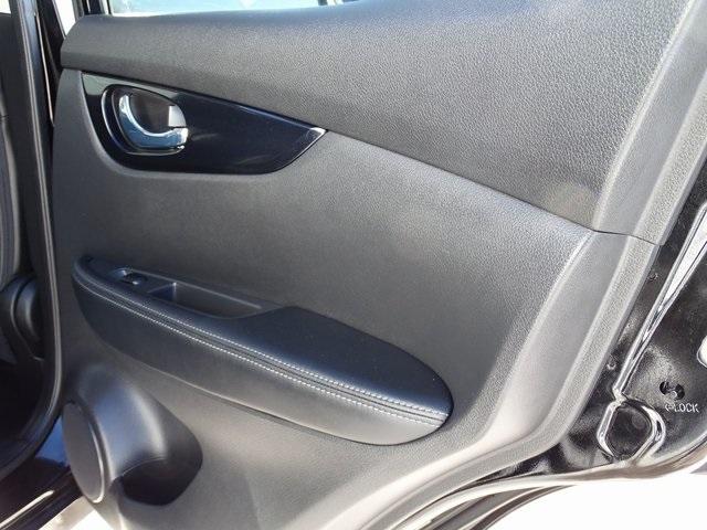 50471-3466-nissan-rogue-2017-22617