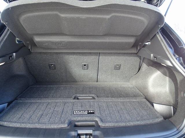 50477-3466-nissan-rogue-2017-22617