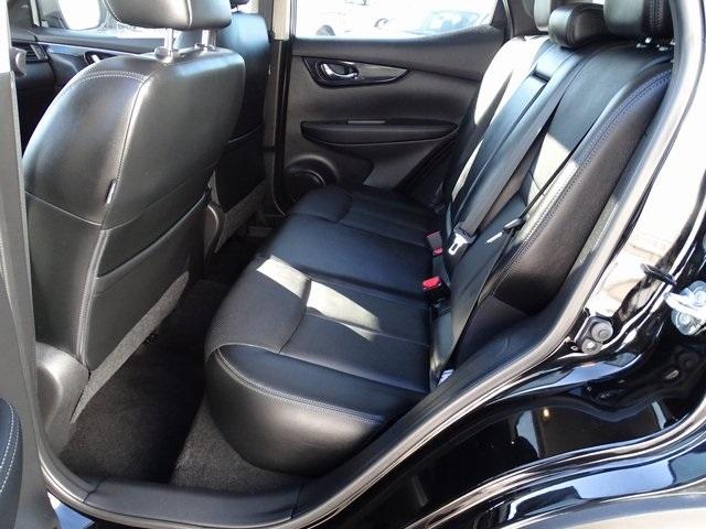 50478-3466-nissan-rogue-2017-22617