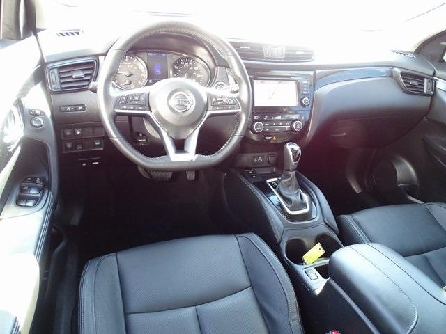 50479-3466-nissan-rogue-2017-22617