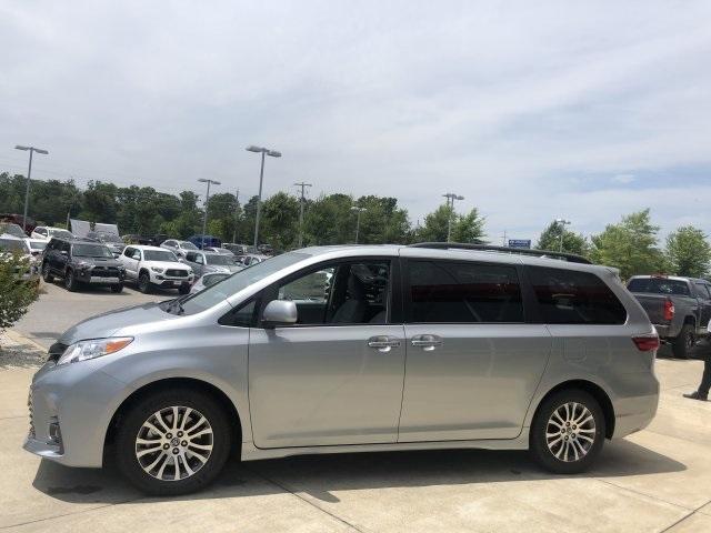 5048-toyota-sienna-2020-5349