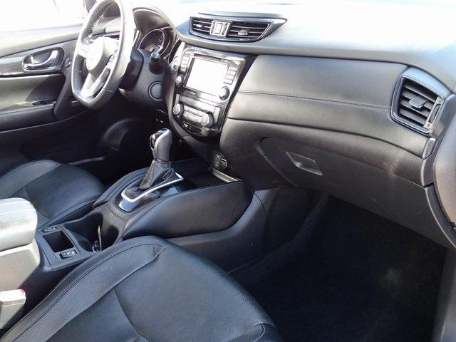 50503-3467-nissan-rogue-2017-22617