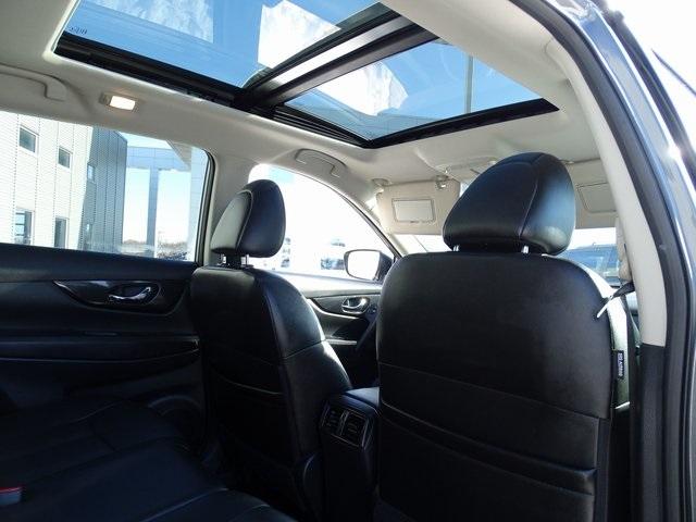 50507-3467-nissan-rogue-2017-22617