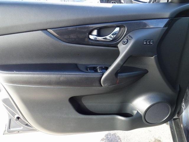 50521-3467-nissan-rogue-2017-22617