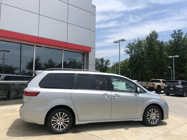 5053-toyota-sienna-2020-5349