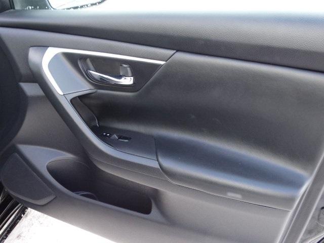 50616-3470-nissan-altima-2017-13317