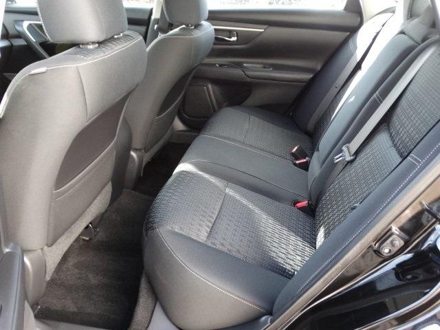 50622-3470-nissan-altima-2017-13317