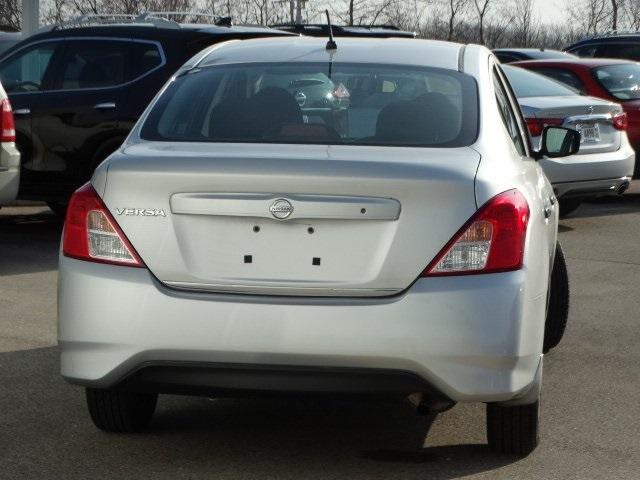 50681-3472-nissan-versa-2017-11157