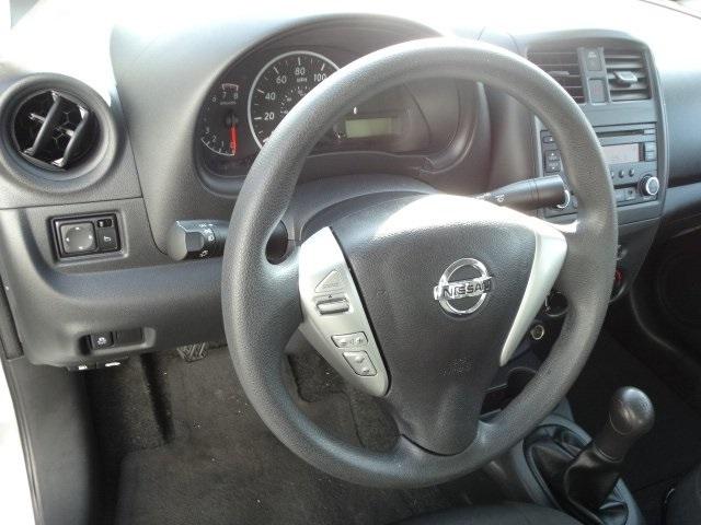 50687-3472-nissan-versa-2017-11157