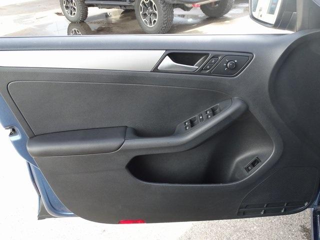 50824-3479-volkswagen-jetta-2015-jetta