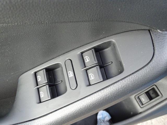 50825-3479-volkswagen-jetta-2015-jetta