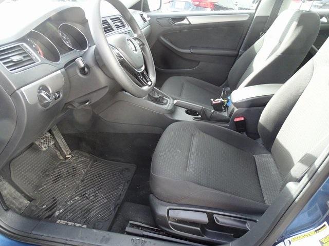 50827-3479-volkswagen-jetta-2015-jetta