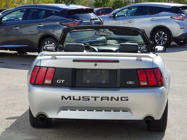 51033-3489-ford-mustang-1999-p45