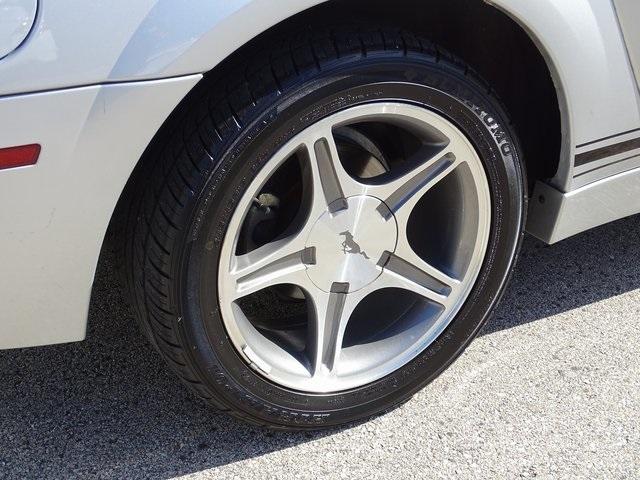 51037-3489-ford-mustang-1999-p45