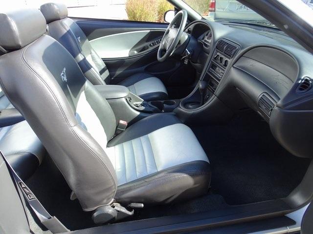 51038-3489-ford-mustang-1999-p45