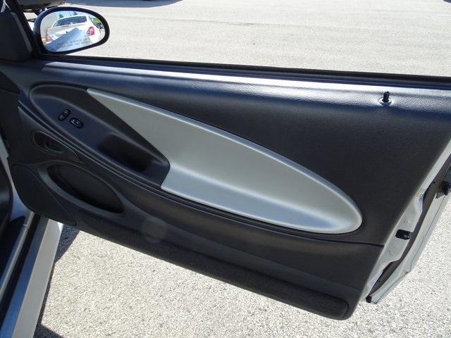 51040-3489-ford-mustang-1999-p45