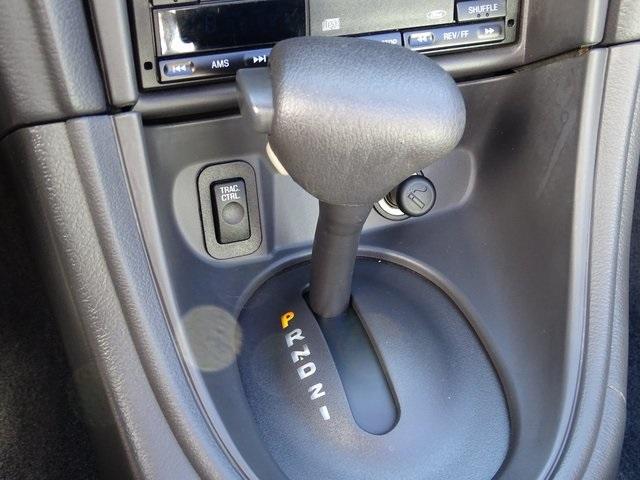 51049-3489-ford-mustang-1999-p45