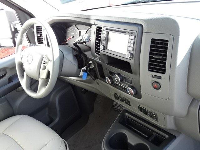 51151-3493-nissan-nvpassenger-2020-65310
