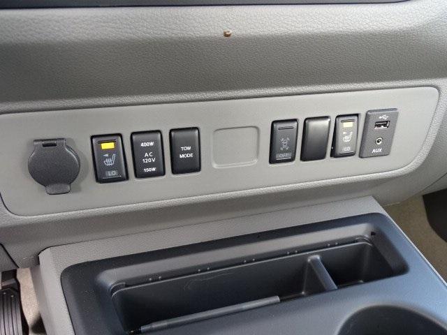 51167-3493-nissan-nvpassenger-2020-65310