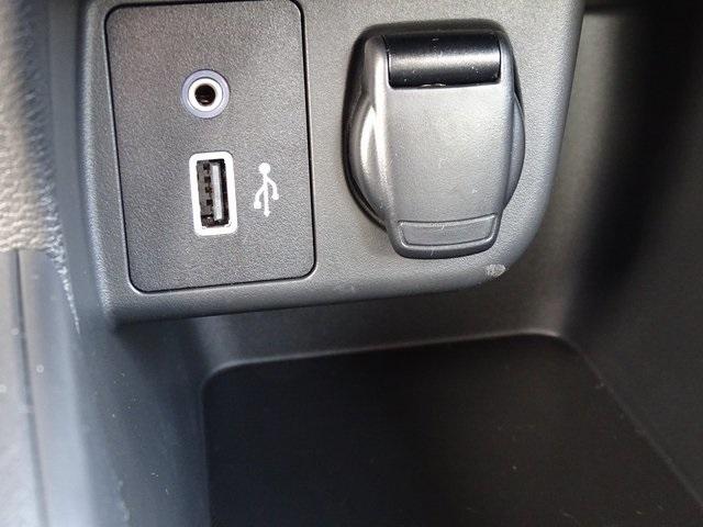 51229-3495-nissan-versa-2020-10110