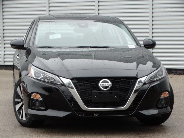 51239-3496-nissan-altima-2020-13610