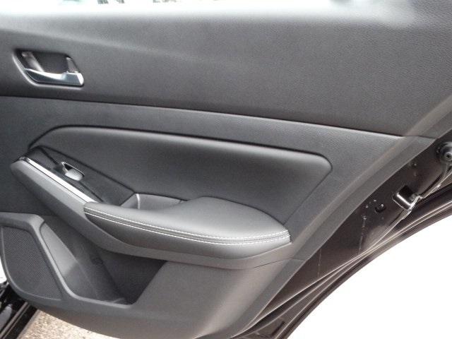 51245-3496-nissan-altima-2020-13610