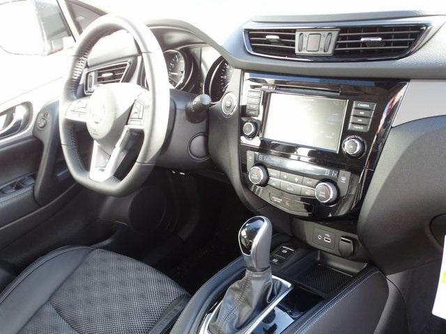 51314-3499-nissan-roguesport-2020-27210