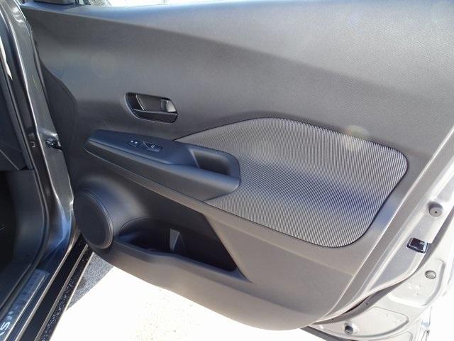 51350-3500-nissan-kicks-2020-21010