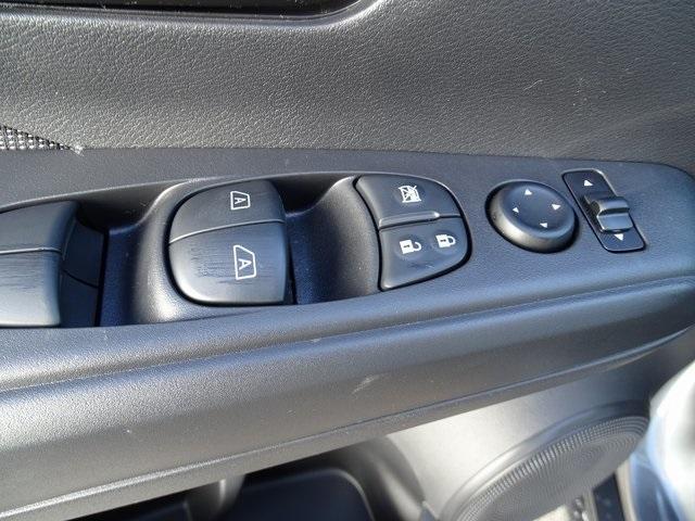 51364-3500-nissan-kicks-2020-21010