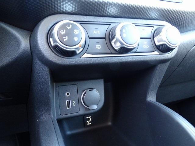 51369-3500-nissan-kicks-2020-21010