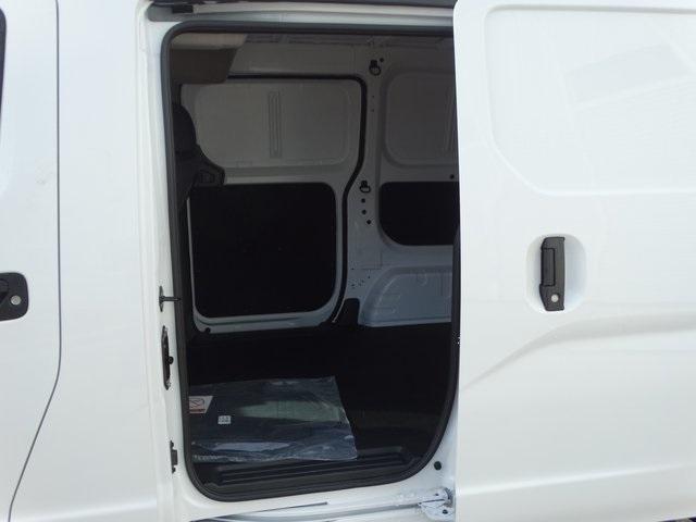 51390-3501-nissan-nv200-2020-66210