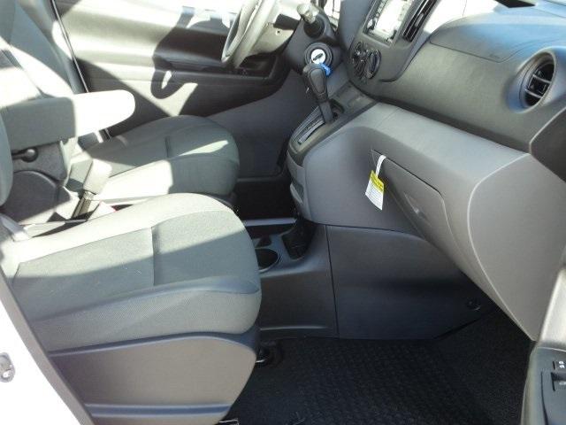 51411-3502-nissan-nv200-2020-66110