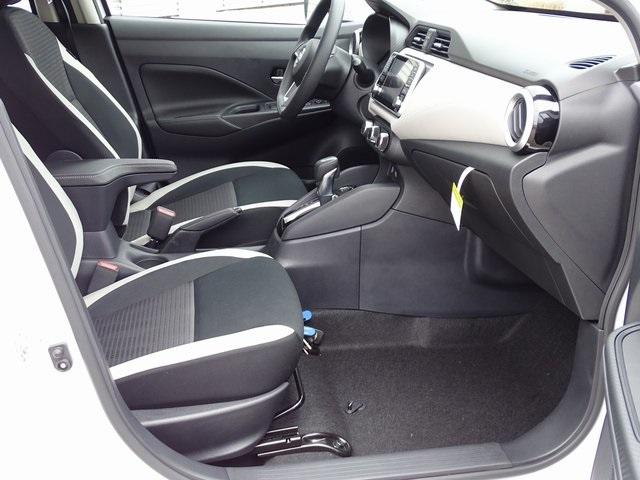 51469-3504-nissan-versa-2020-10210