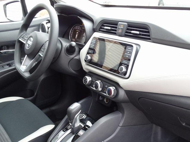 51470-3504-nissan-versa-2020-10210