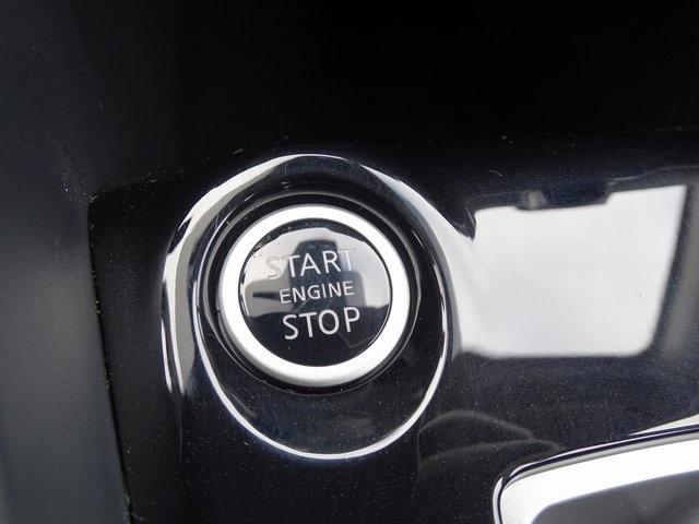 51487-3504-nissan-versa-2020-10210