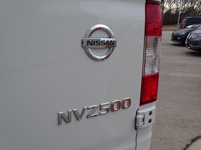 51508-3505-nissan-nv2500hd-2020-61310
