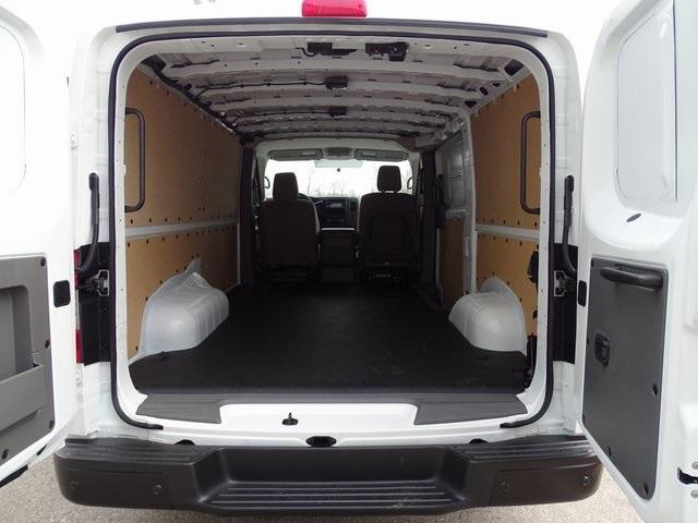 51509-3505-nissan-nv2500hd-2020-61310