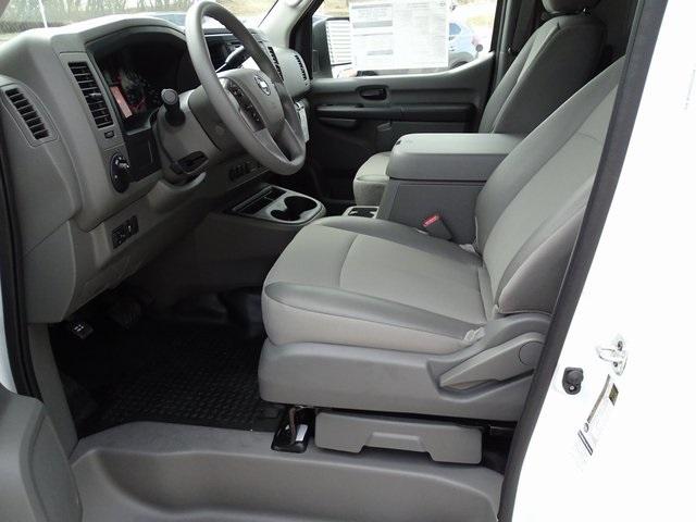 51510-3505-nissan-nv2500hd-2020-61310