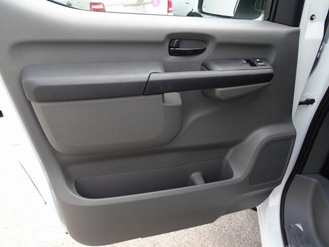 51513-3505-nissan-nv2500hd-2020-61310