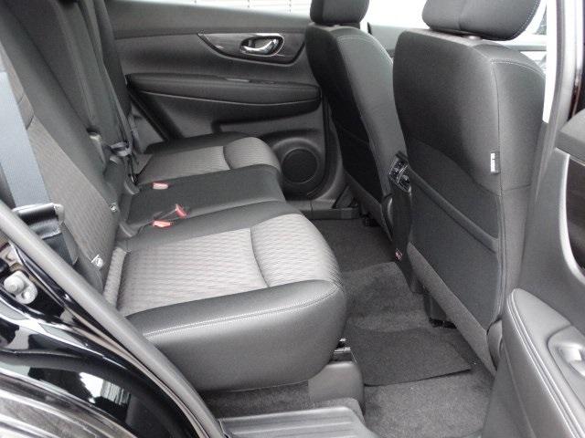 51533-3506-nissan-rogue-2020-22210