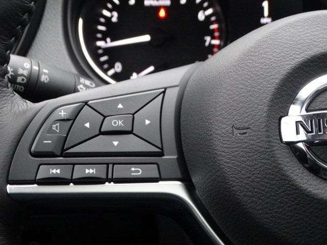 51560-3506-nissan-rogue-2020-22210