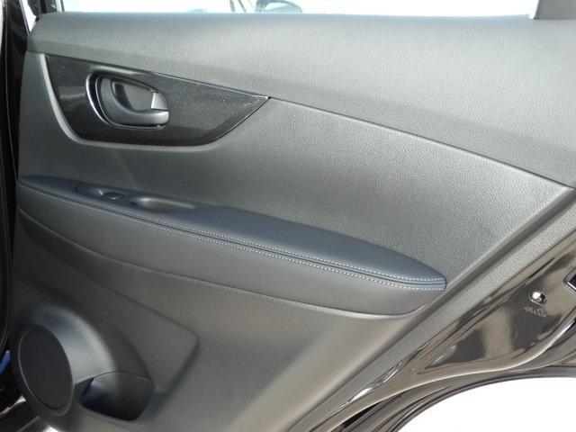 51572-3507-nissan-rogue-2020-22010