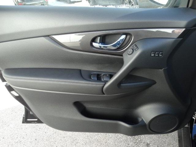 51707-3510-nissan-rogue-2020-22210