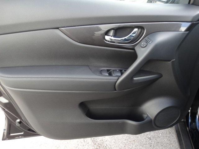 51745-3511-nissan-rogue-2020-22210