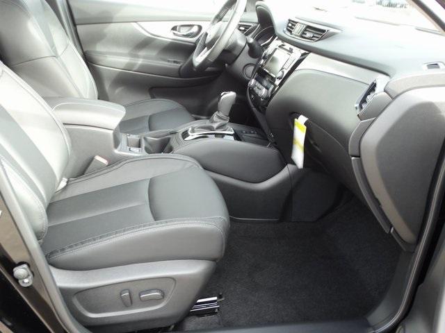 51762-3512-nissan-roguesport-2020-27410