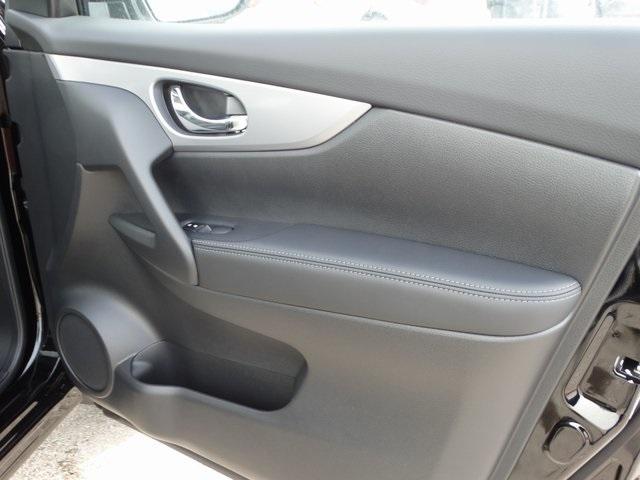 51765-3512-nissan-roguesport-2020-27410