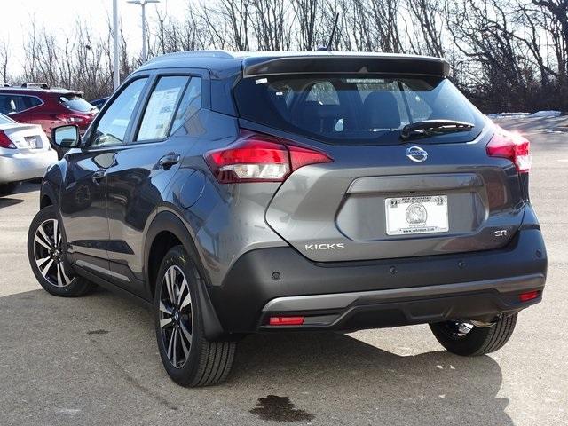 51869-3515-nissan-kicks-2020-21210