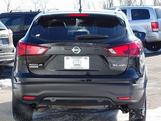 52013-3520-nissan-roguesport-2019-27419